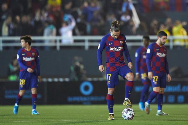 绿色化工涂料方形画册设计欣赏